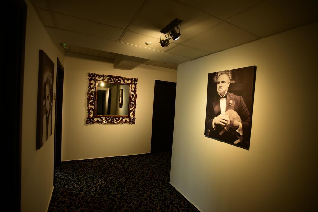 La Rocca Boutique Hotel Craiova Esterno foto