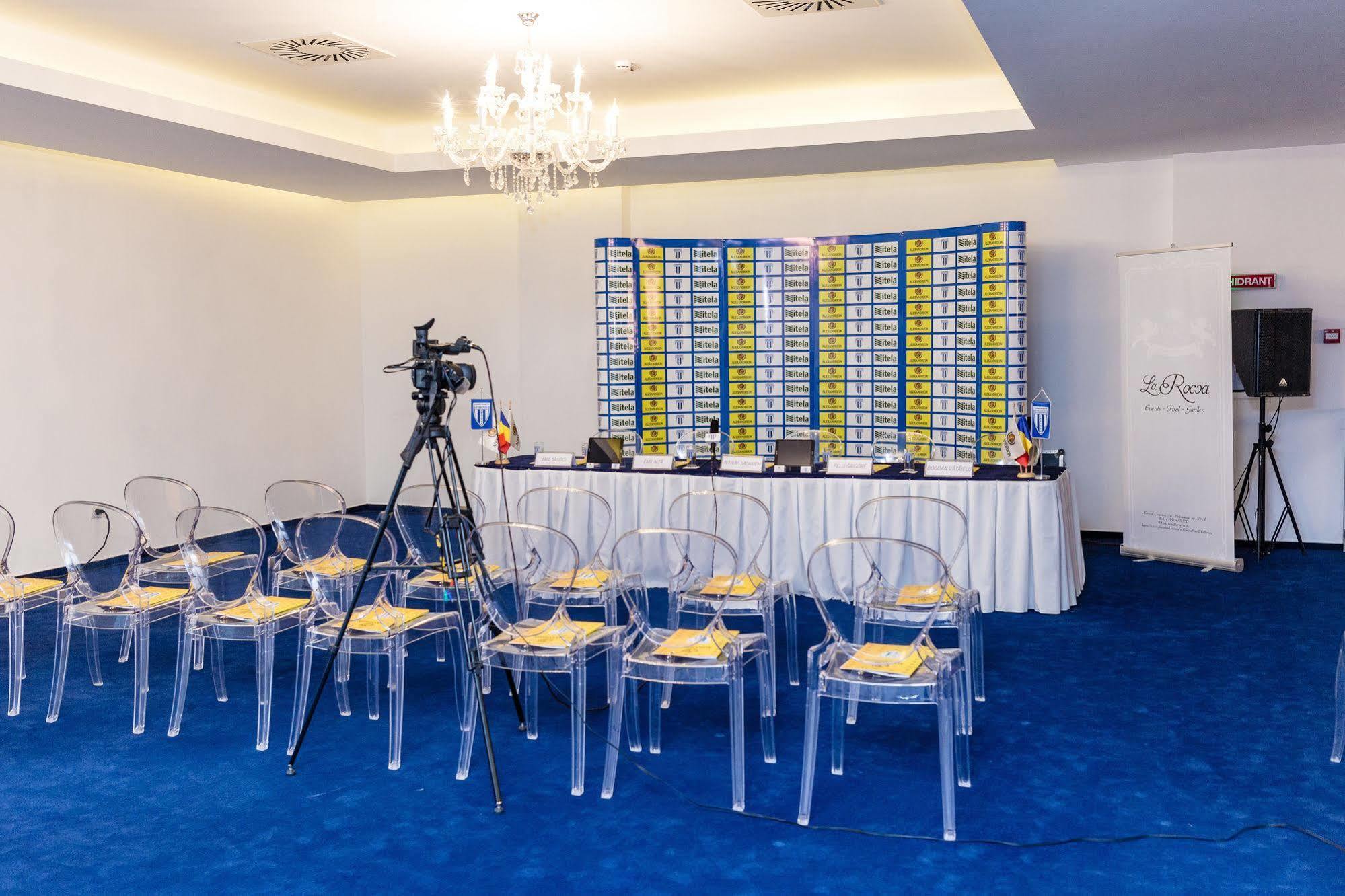 La Rocca Boutique Hotel Craiova Esterno foto